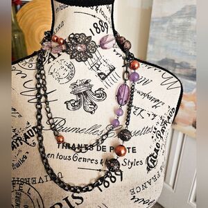 VTG New York  & Company Layered Gunmetal Crystal Glass Beaded Femi Accent Neckla